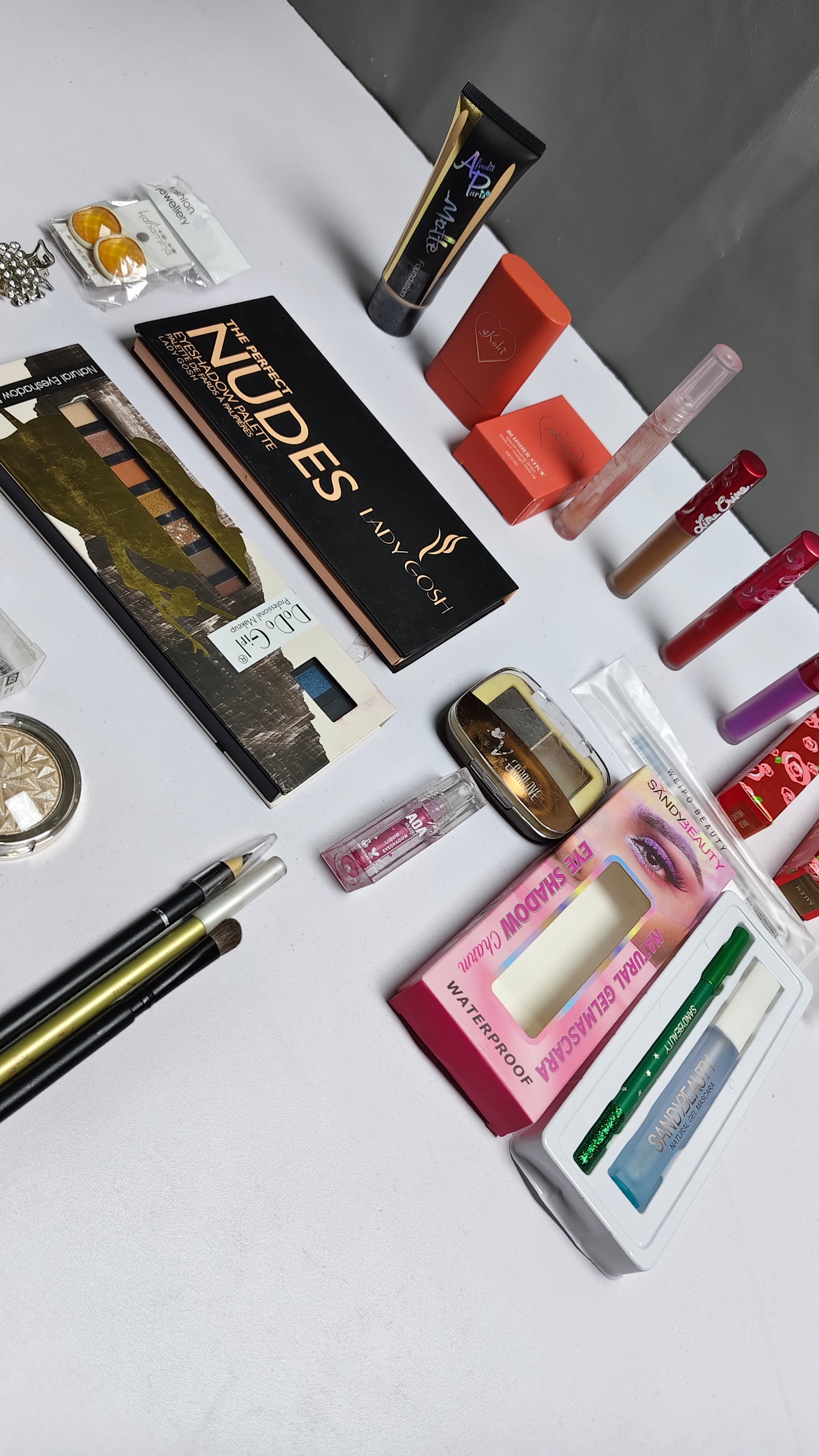 20 in 1 nude deal