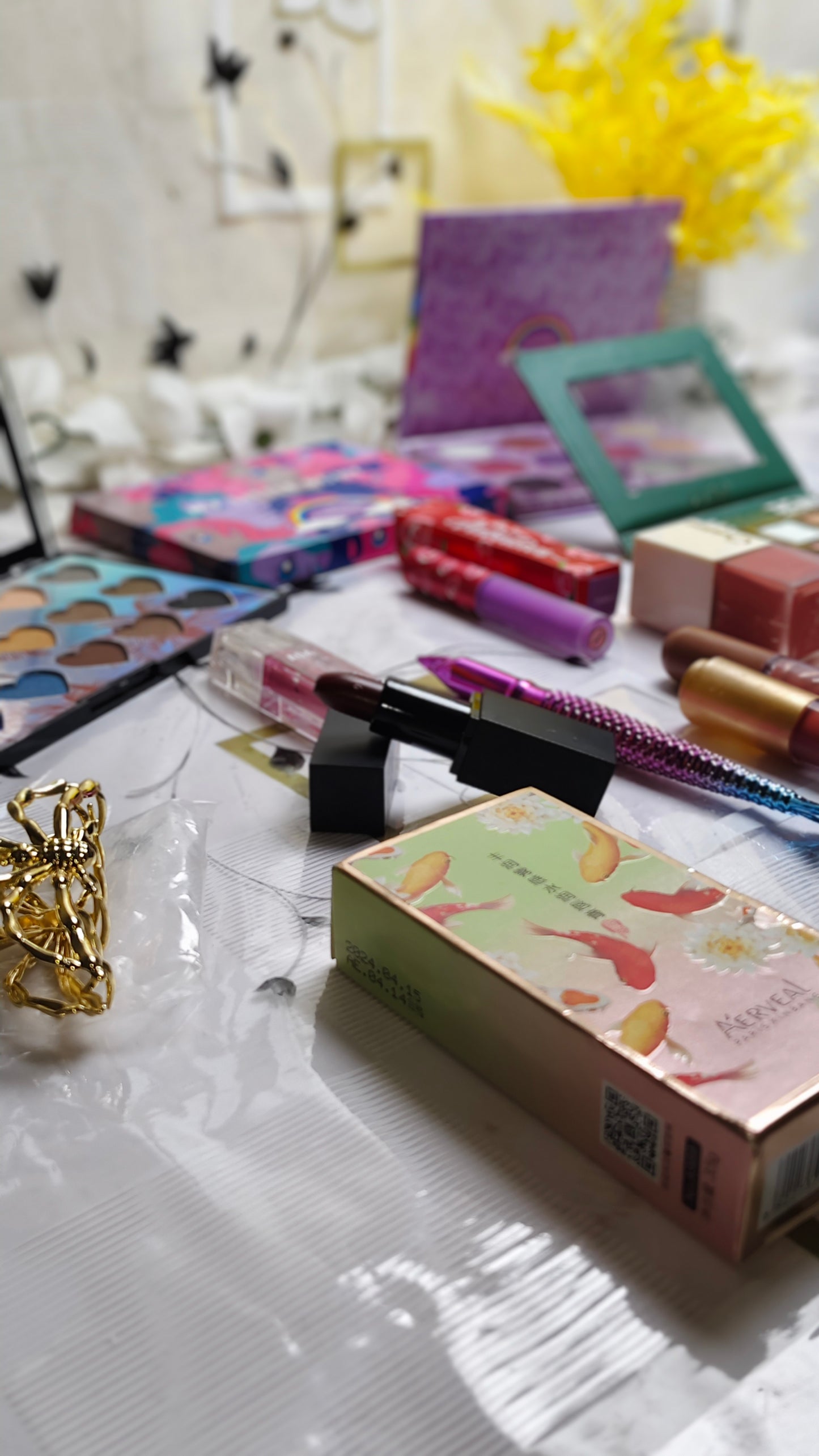 18 in 1 glitter deal