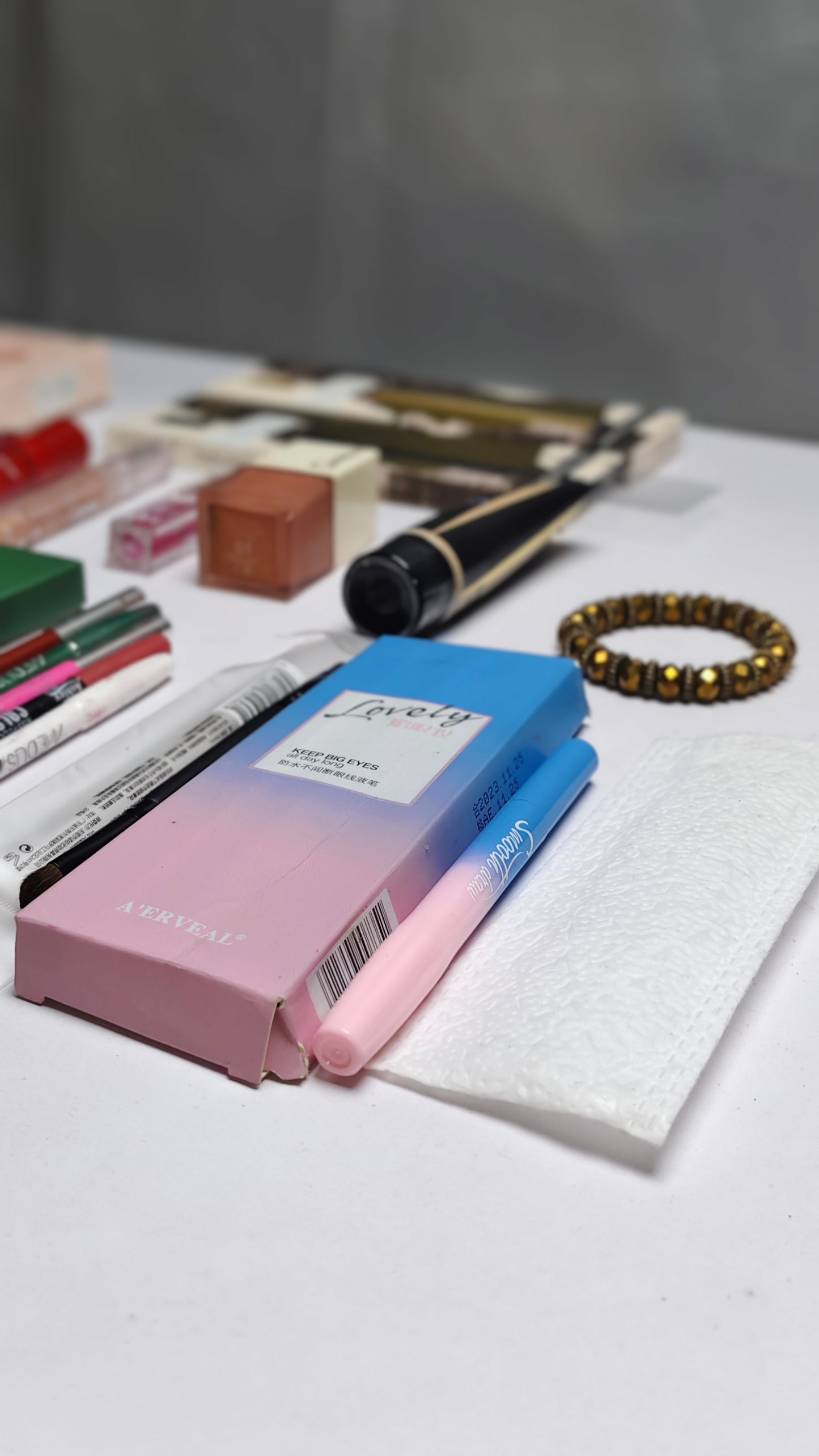 22 in 1 Big makeup deal