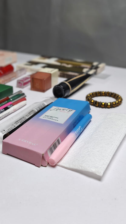 22 in 1 Big makeup deal