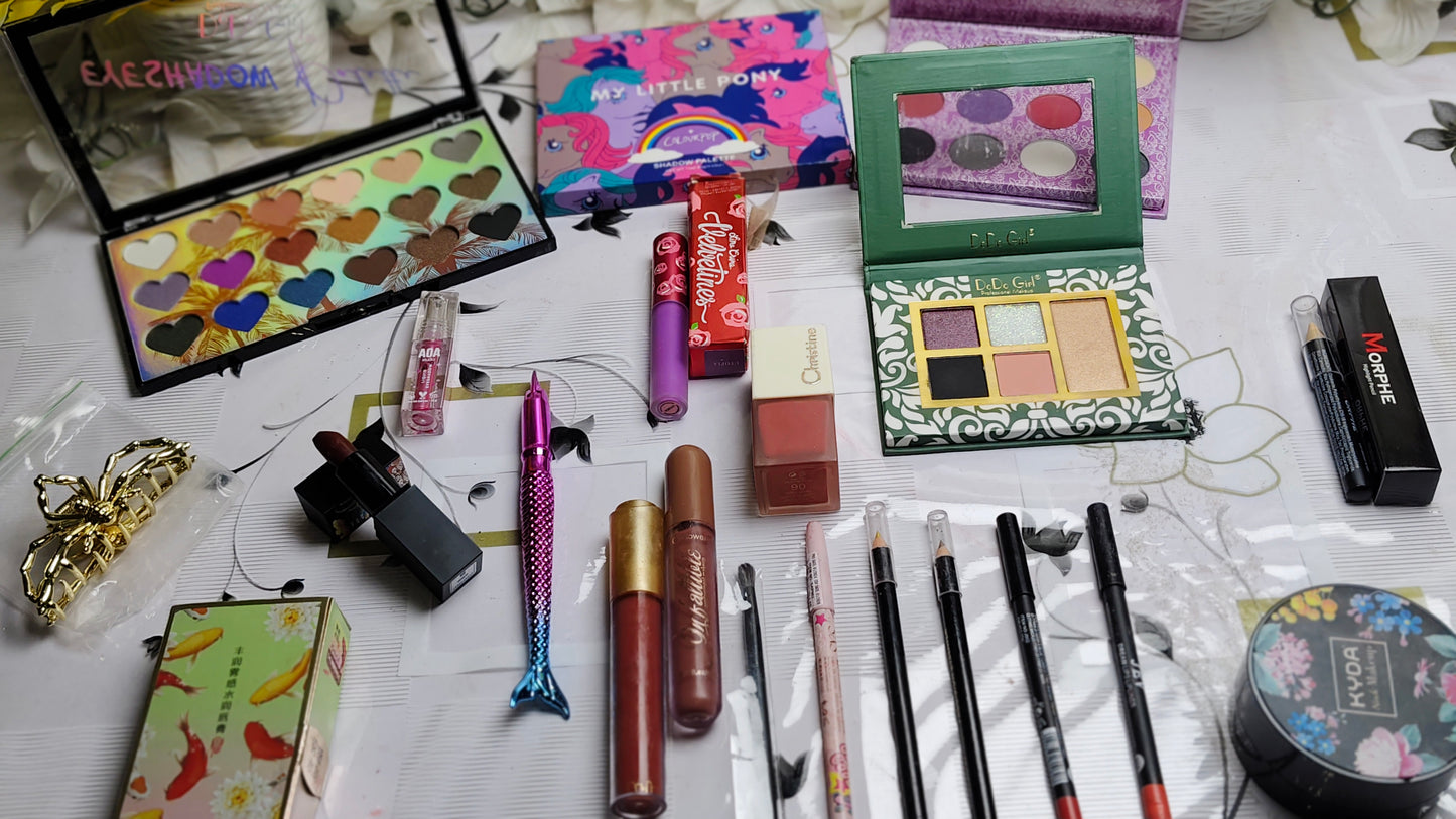 18 in 1 glitter deal